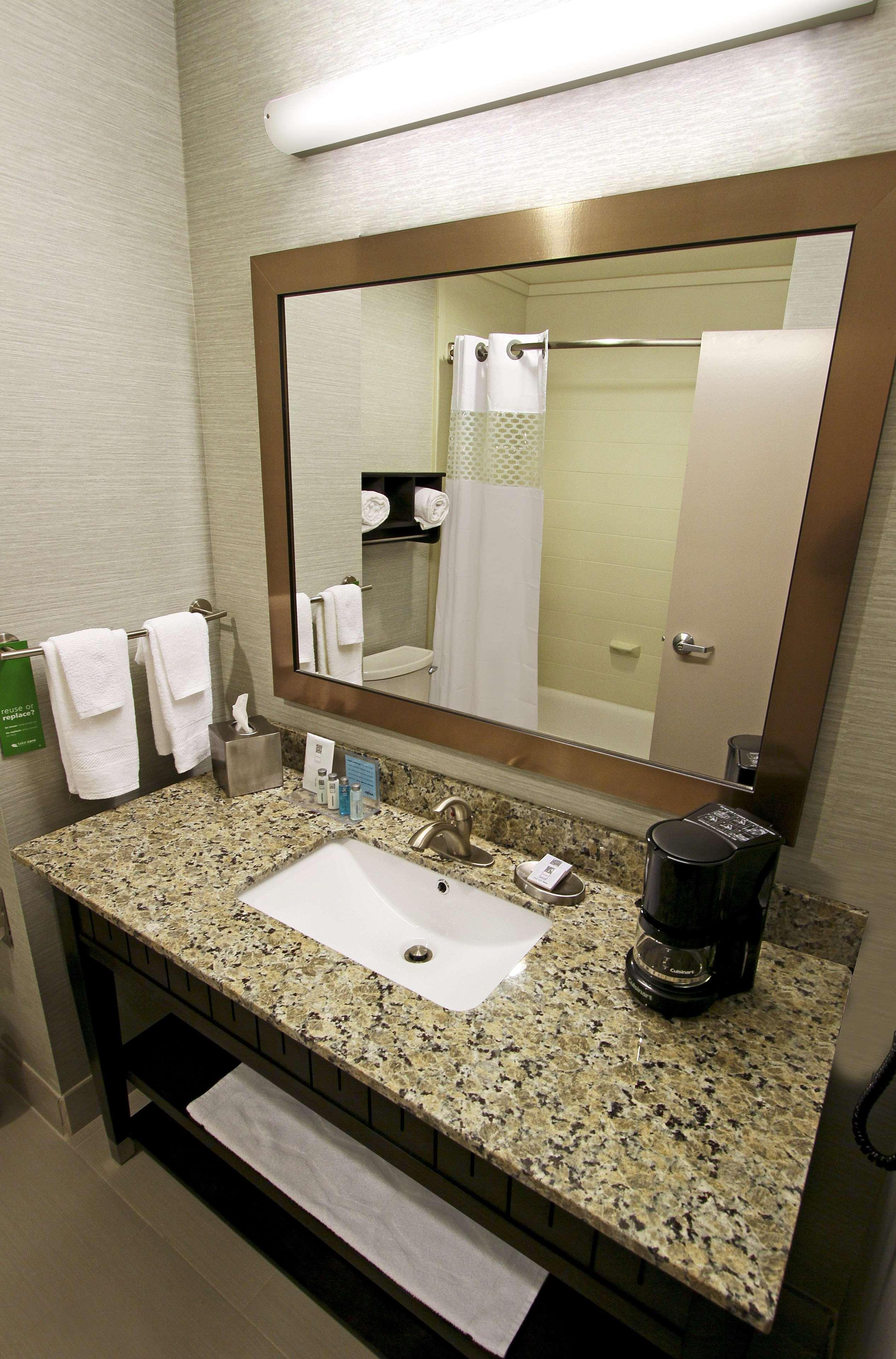 Hampton Inn & Suites וויני חדר תמונה