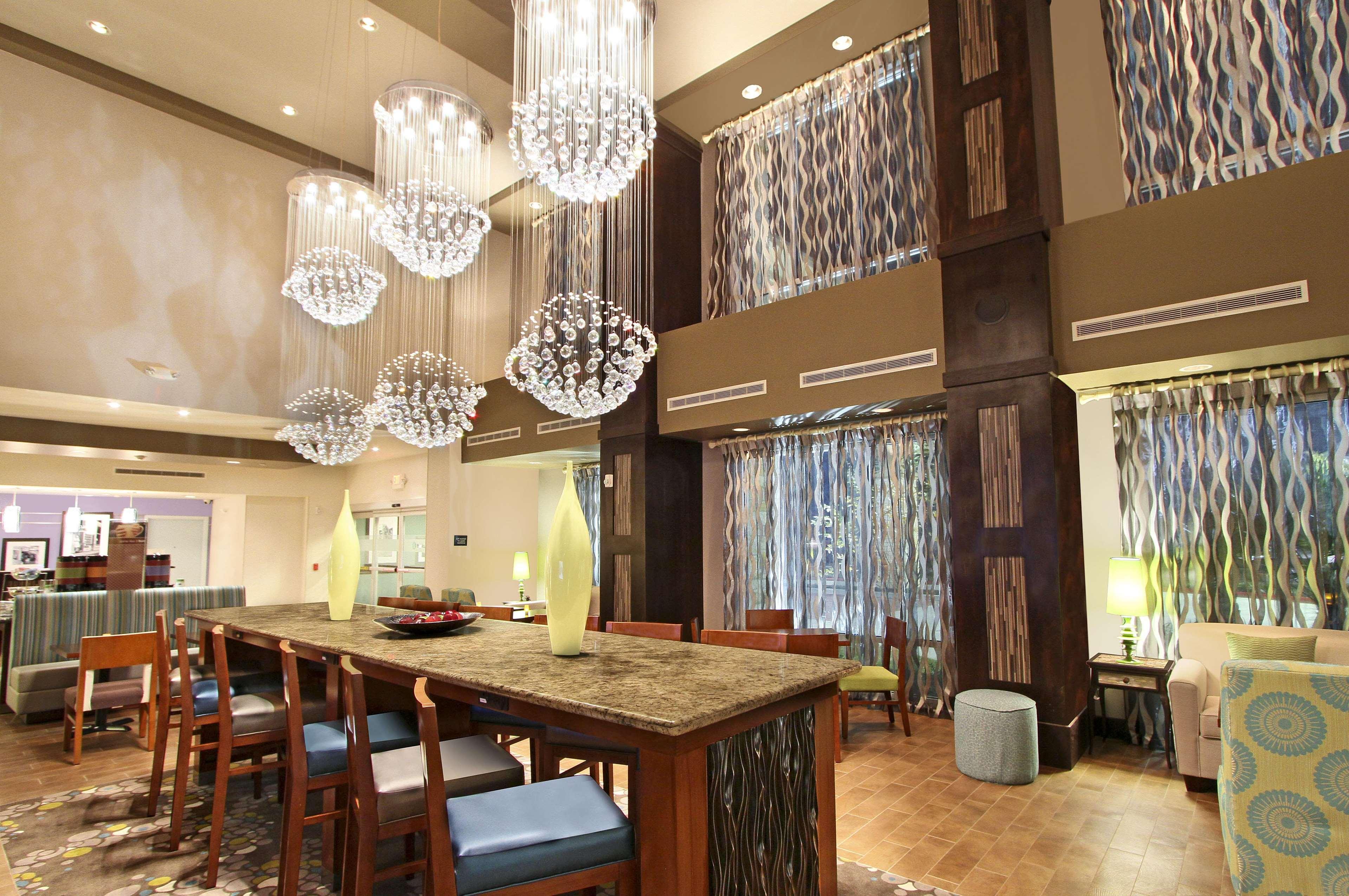 Hampton Inn & Suites וויני מסעדה תמונה